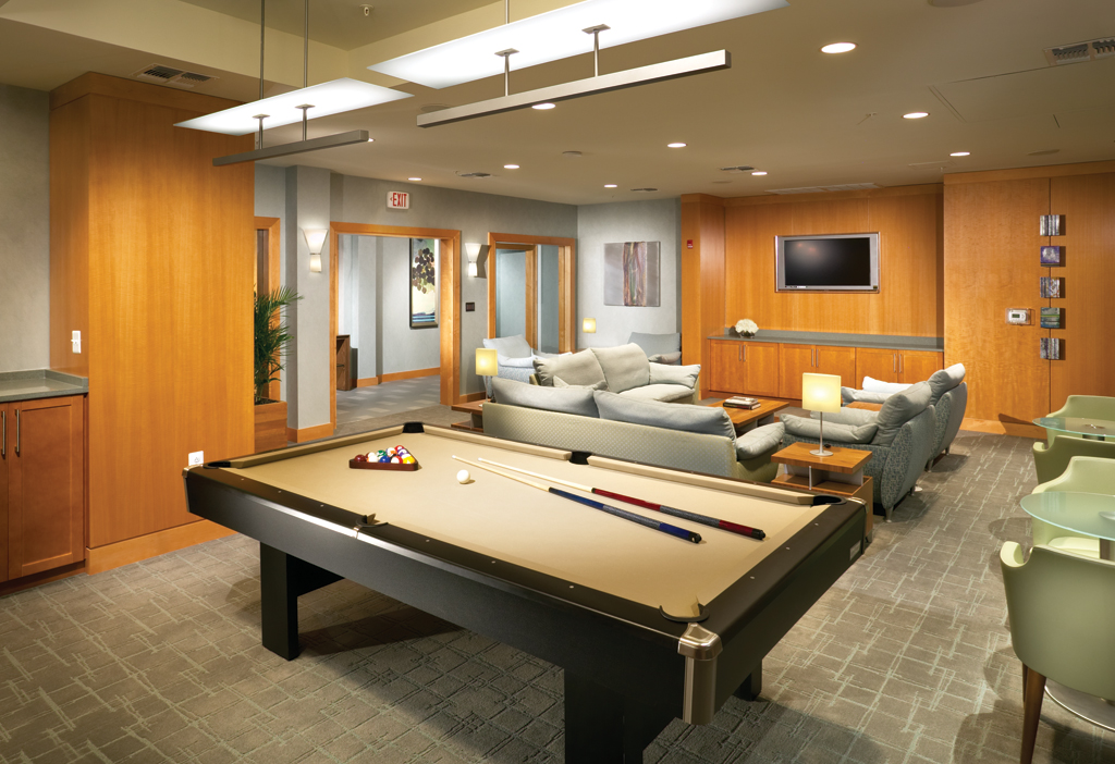 Cosmopolitan at Reston Town Center Apartments in Reston Corporate
